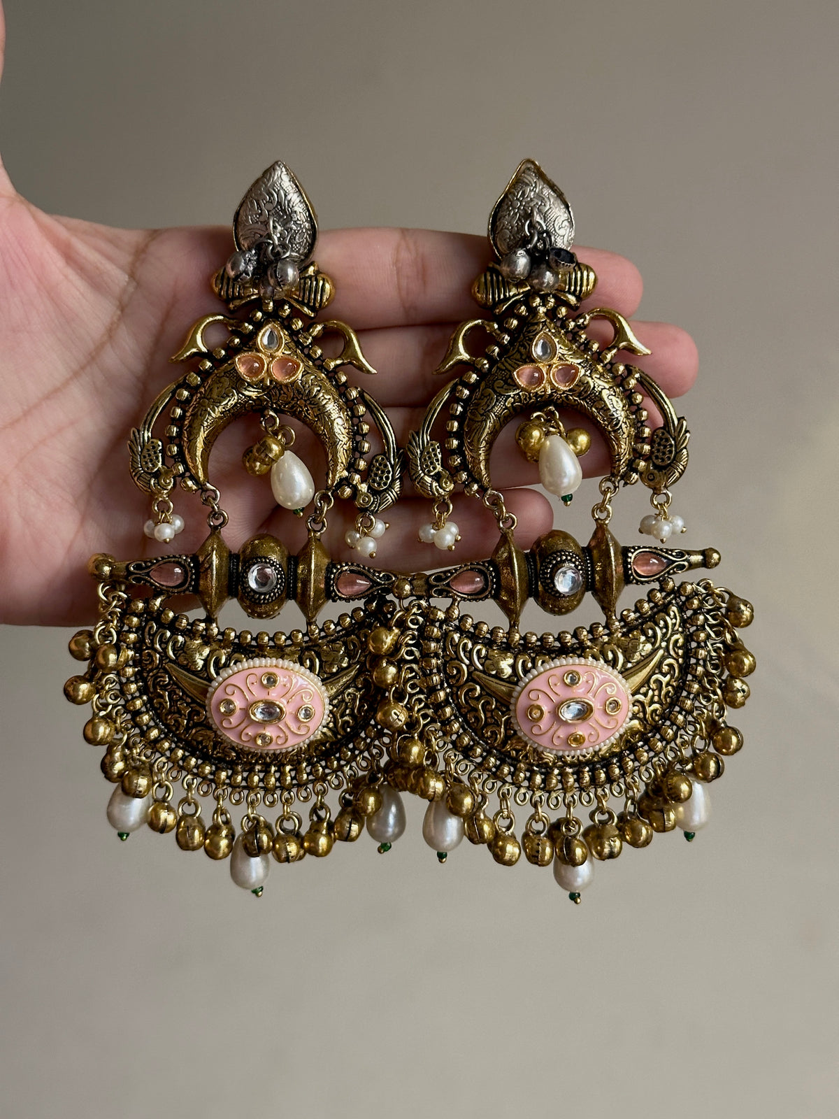 Anika Danglers