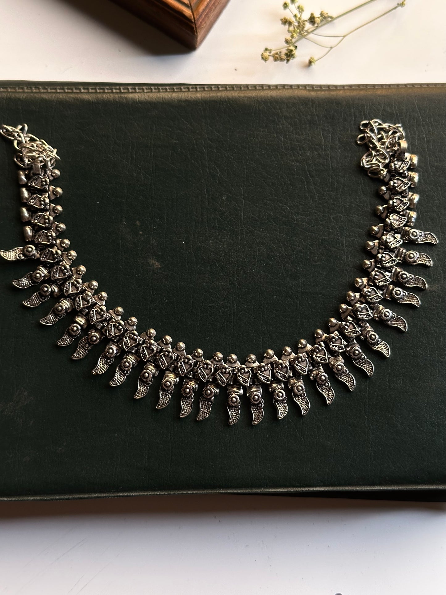 Silver Choker Design 8