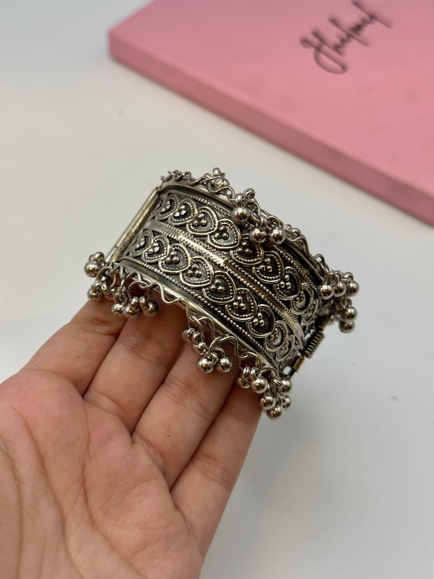 Eid Oxidized Handcuff