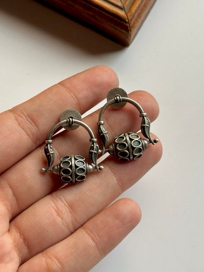 Dholki Studs