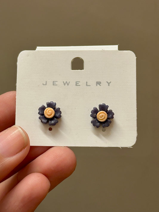 Flower Studs Design 5