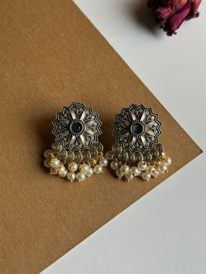 Dual Tone Phool Studs