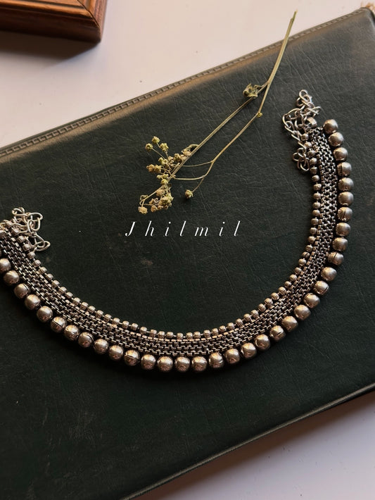 Silver choker Design 1