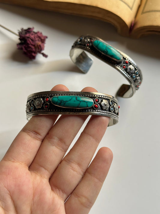 Vintage Metal Handcuff - 11