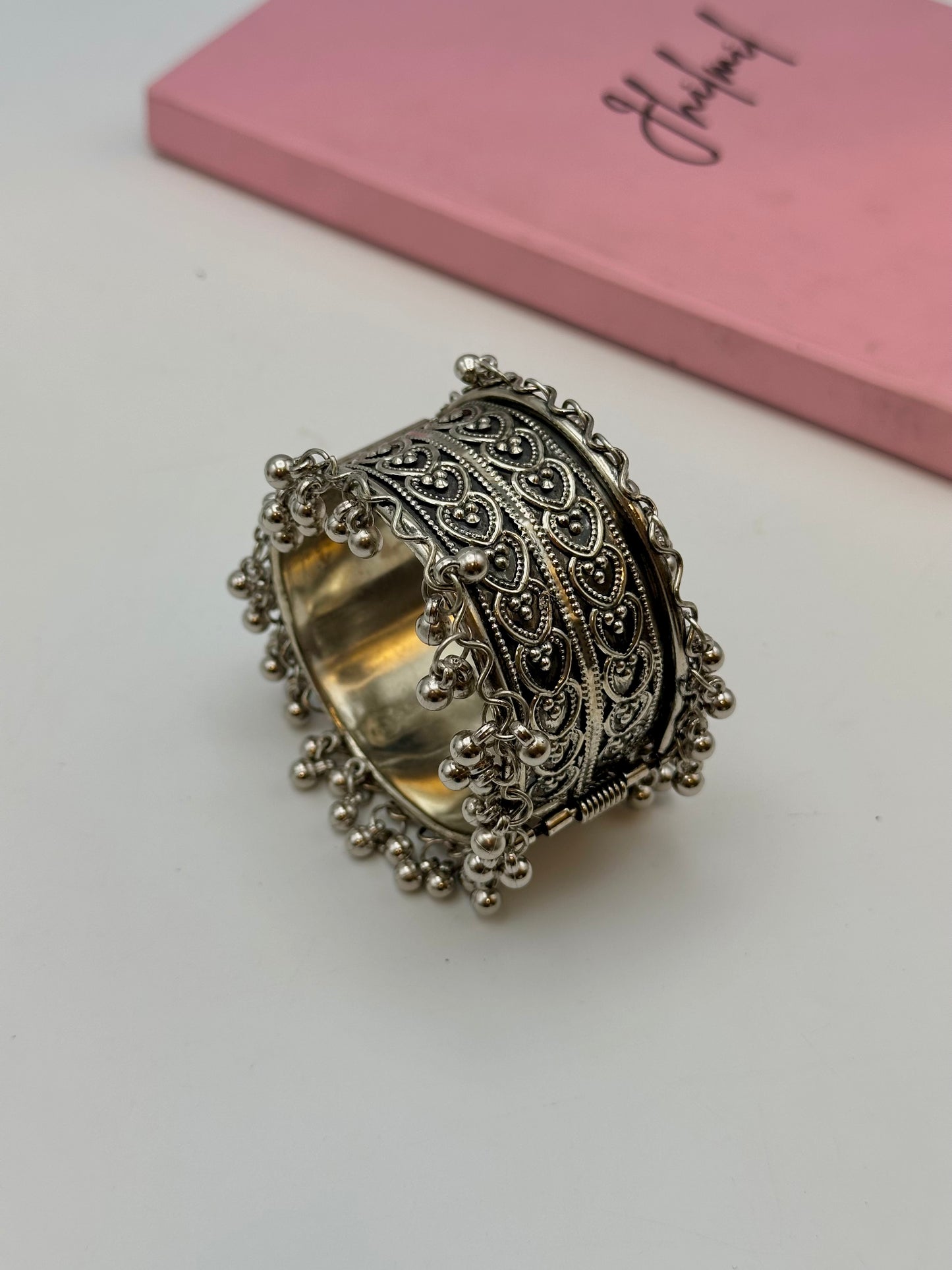 Eid Oxidized Handcuff