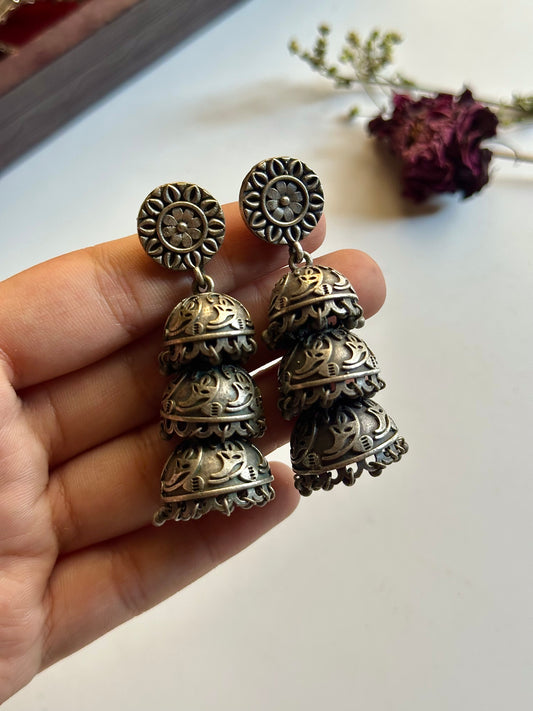 Manzil Jhumka