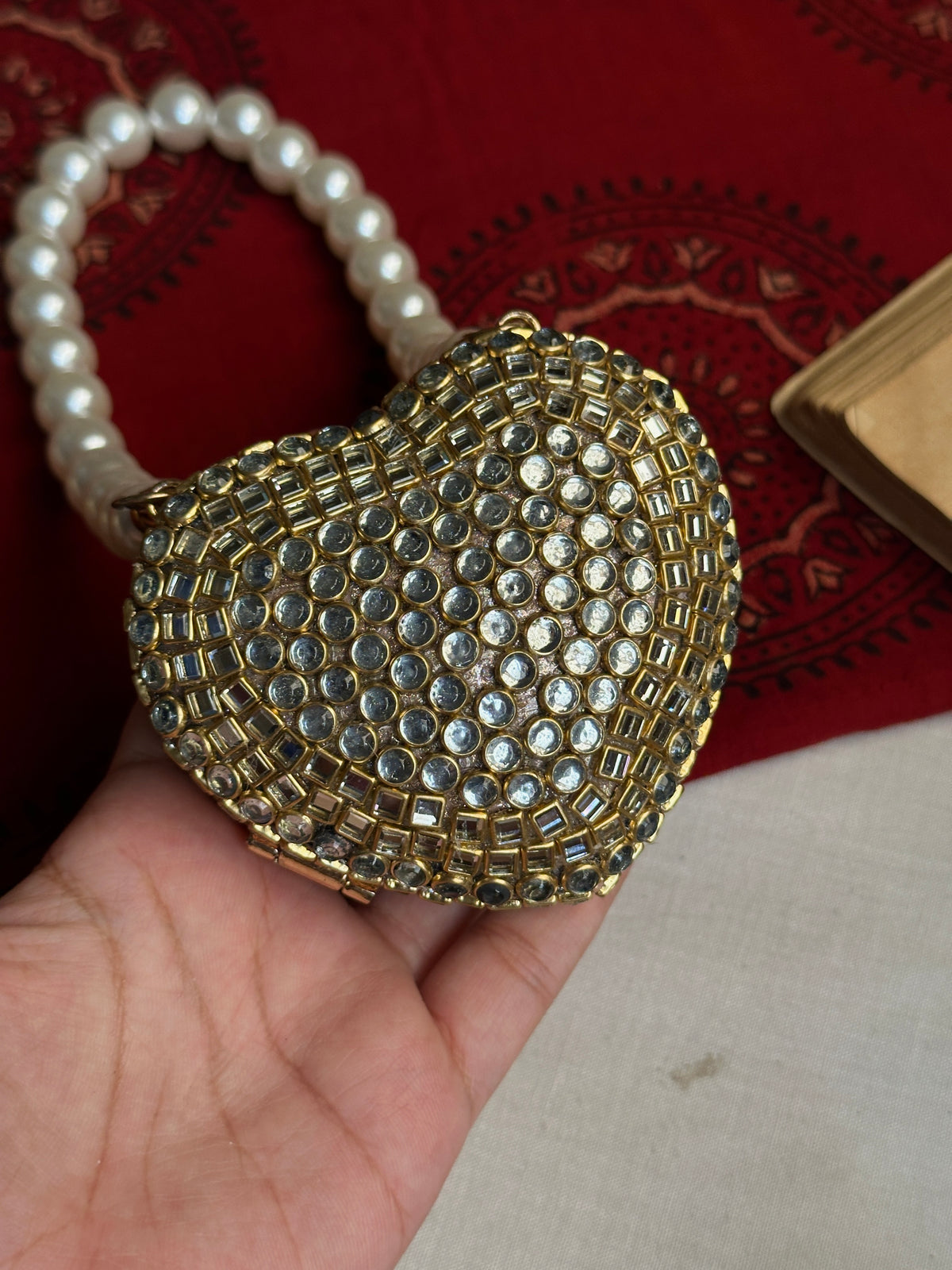 Kundan Heart Clutch(Pearl Chain)