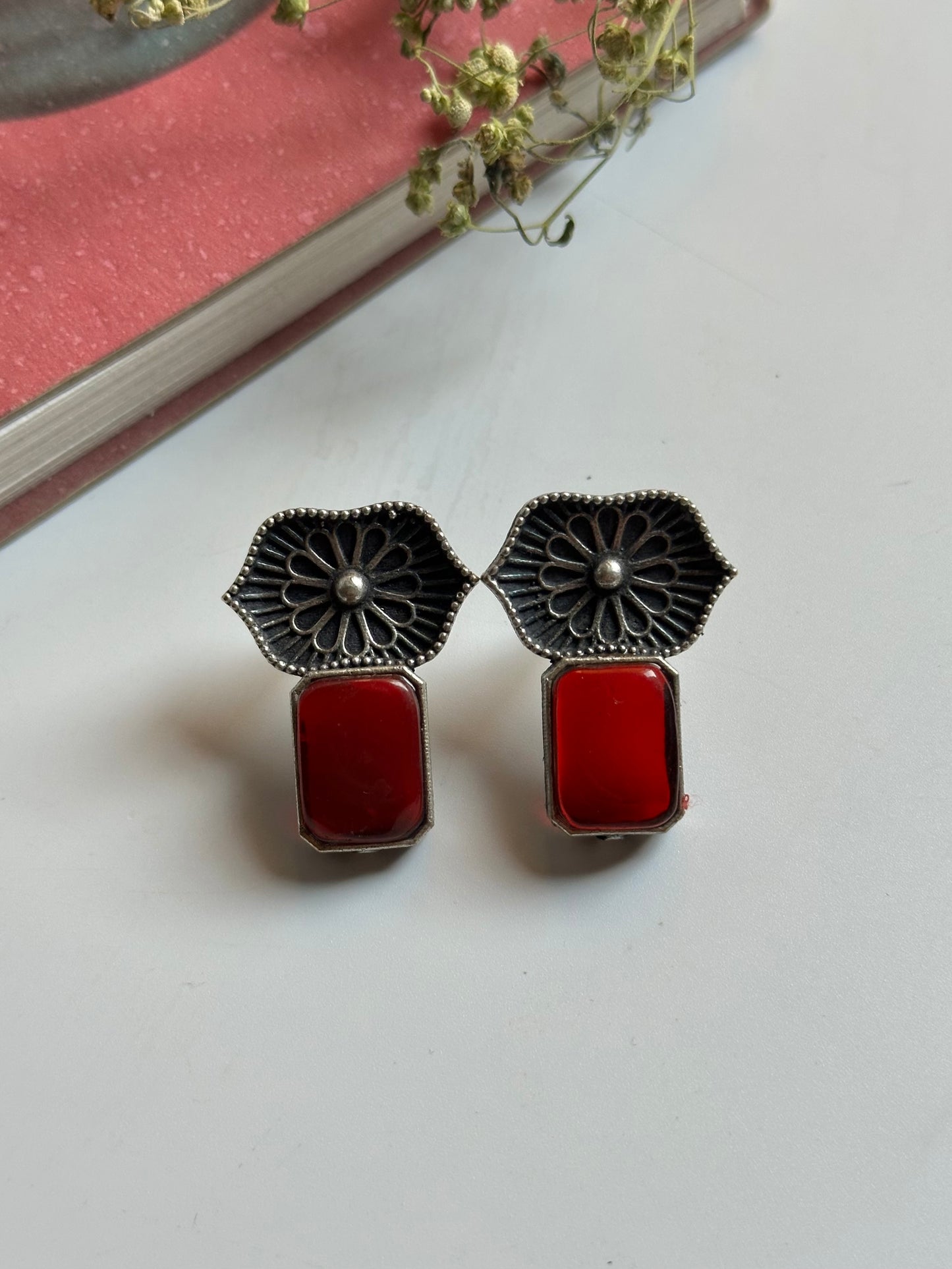 Daisy Studs