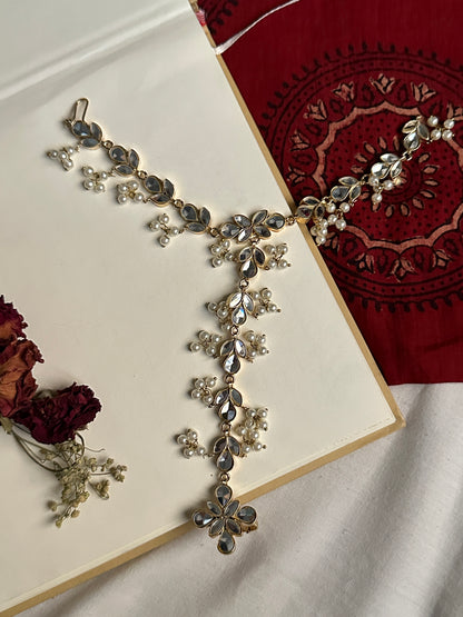 Mira Kundan Hathphool/Angla