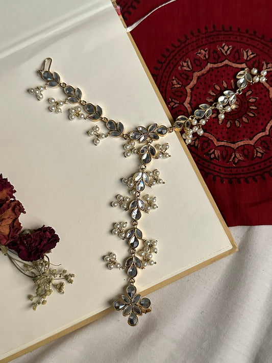 Mira Kundan Hathphool/Angla