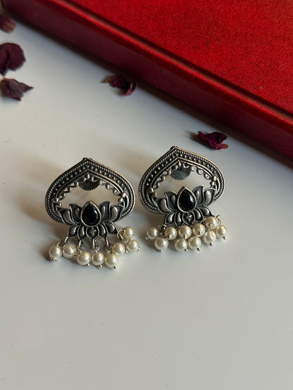 Lotus Paan Studs