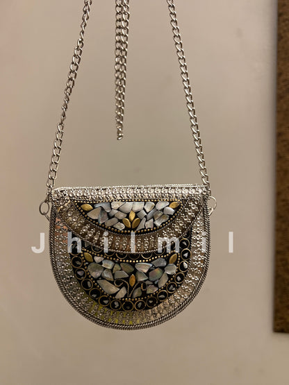 Silver Seep Metal Clutch