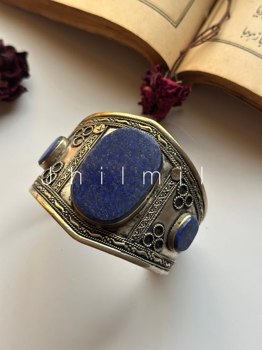 Vintage Metal Handcuff - 10