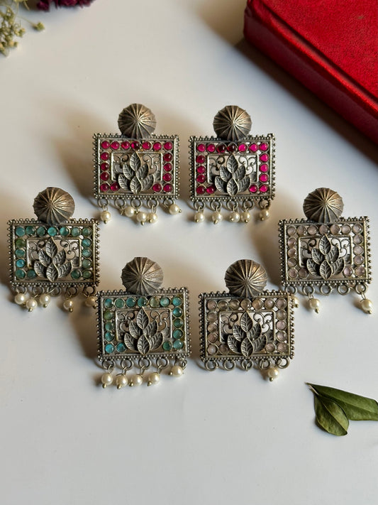 Lotus Square Ear Candy