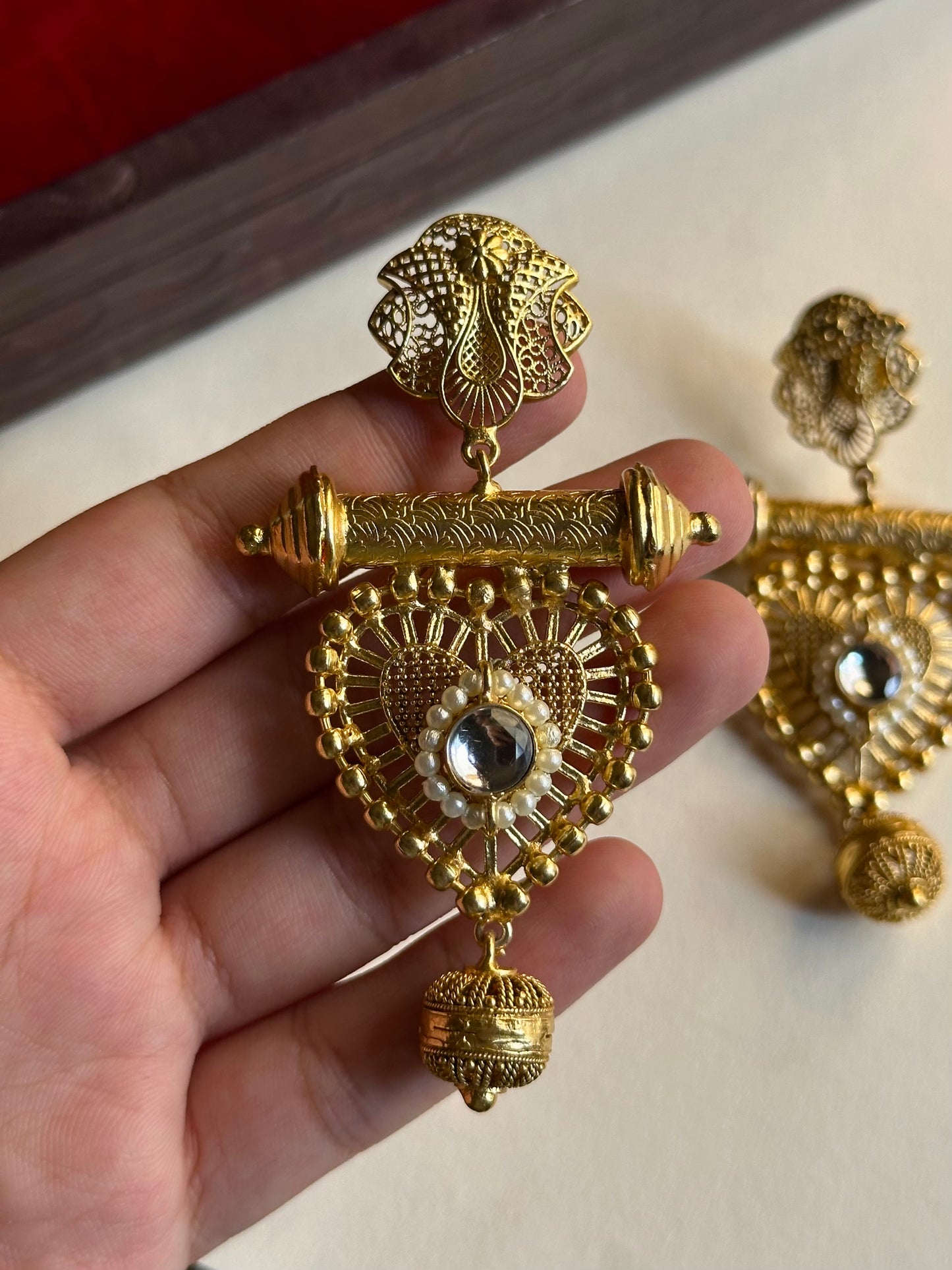 Dil Danglers