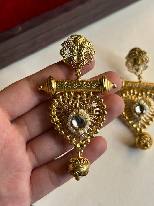Dil Danglers