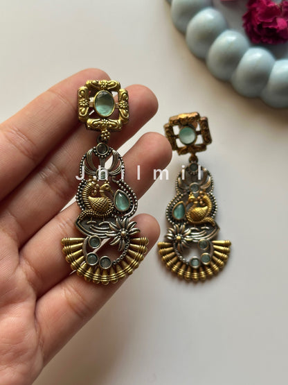 Zarish Dual Tone Earrings