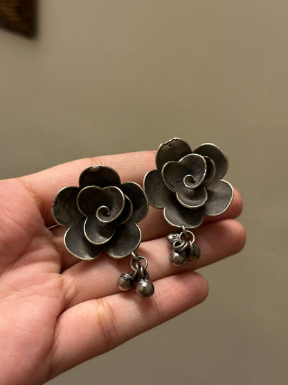 Vintage Floral Studs(Defected)