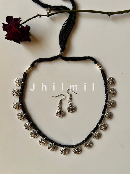 Minimal Dori Choker Design 2