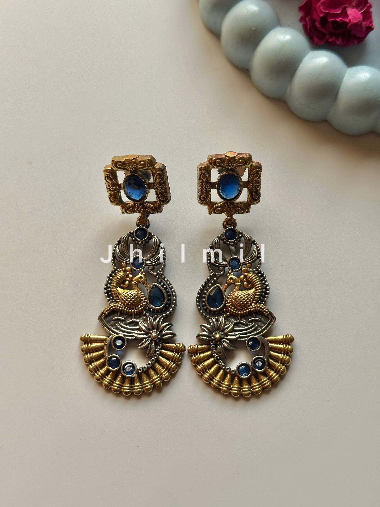 Zarish Dual Tone Earrings