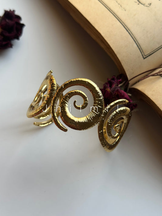 Golden Spiral Handcuff