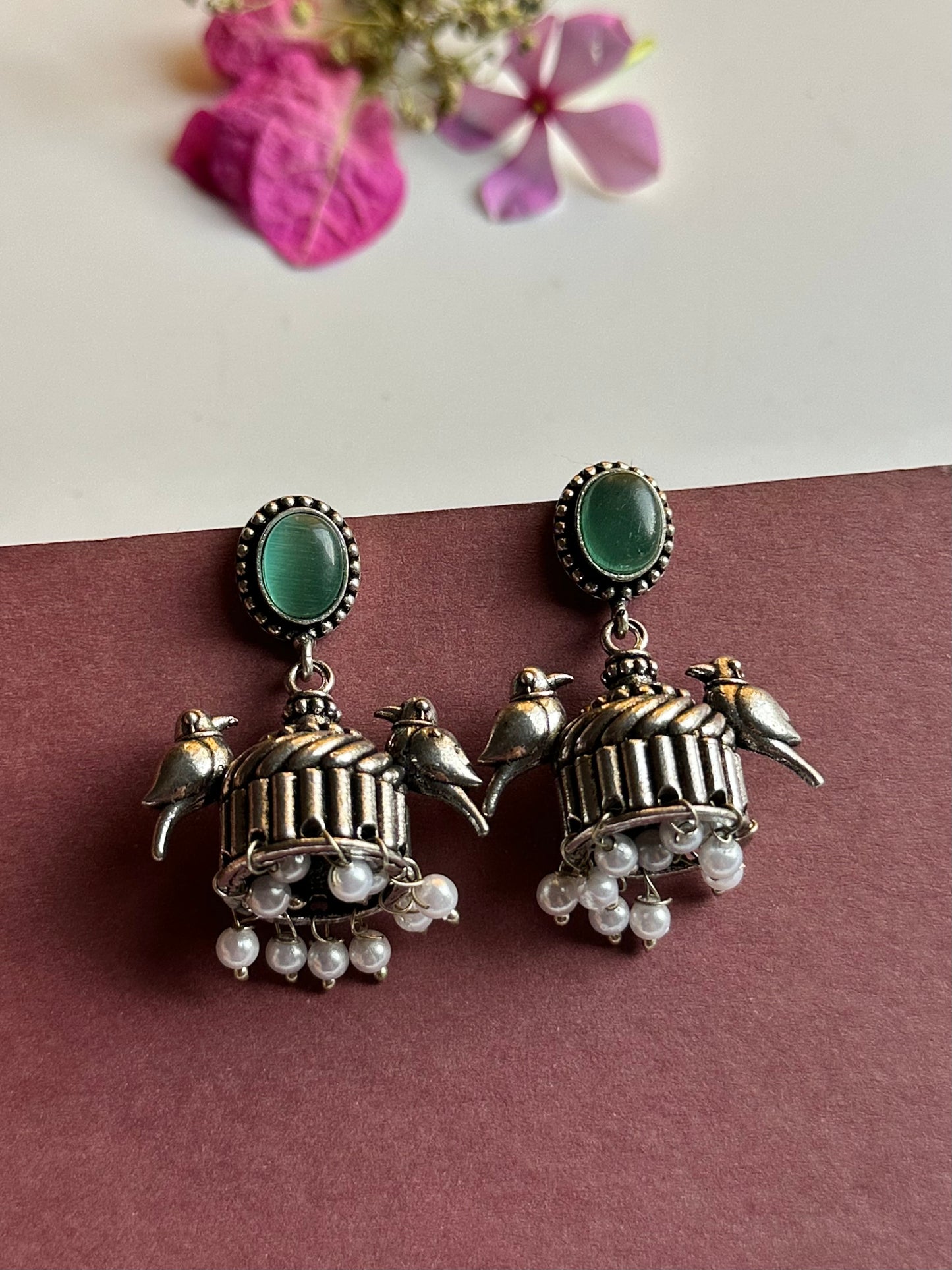 Mena Jhumki