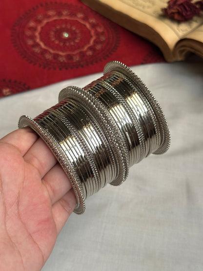 Bahaar Bangles Set