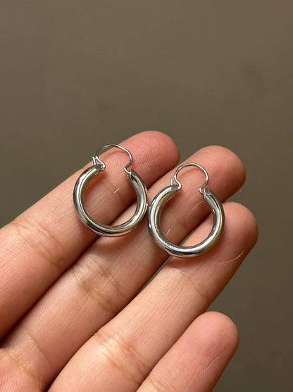 Medium Chunky Hoops
