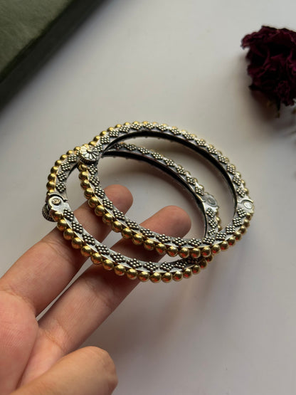 Dual Tone Sleek Kara