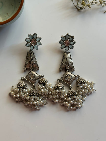 Teen Jhumki Dangler