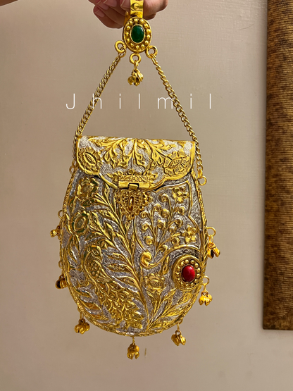 Sunehri Glow Clutch- Design 2