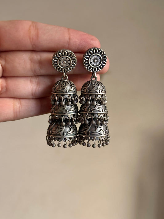 Manzil Jhumka