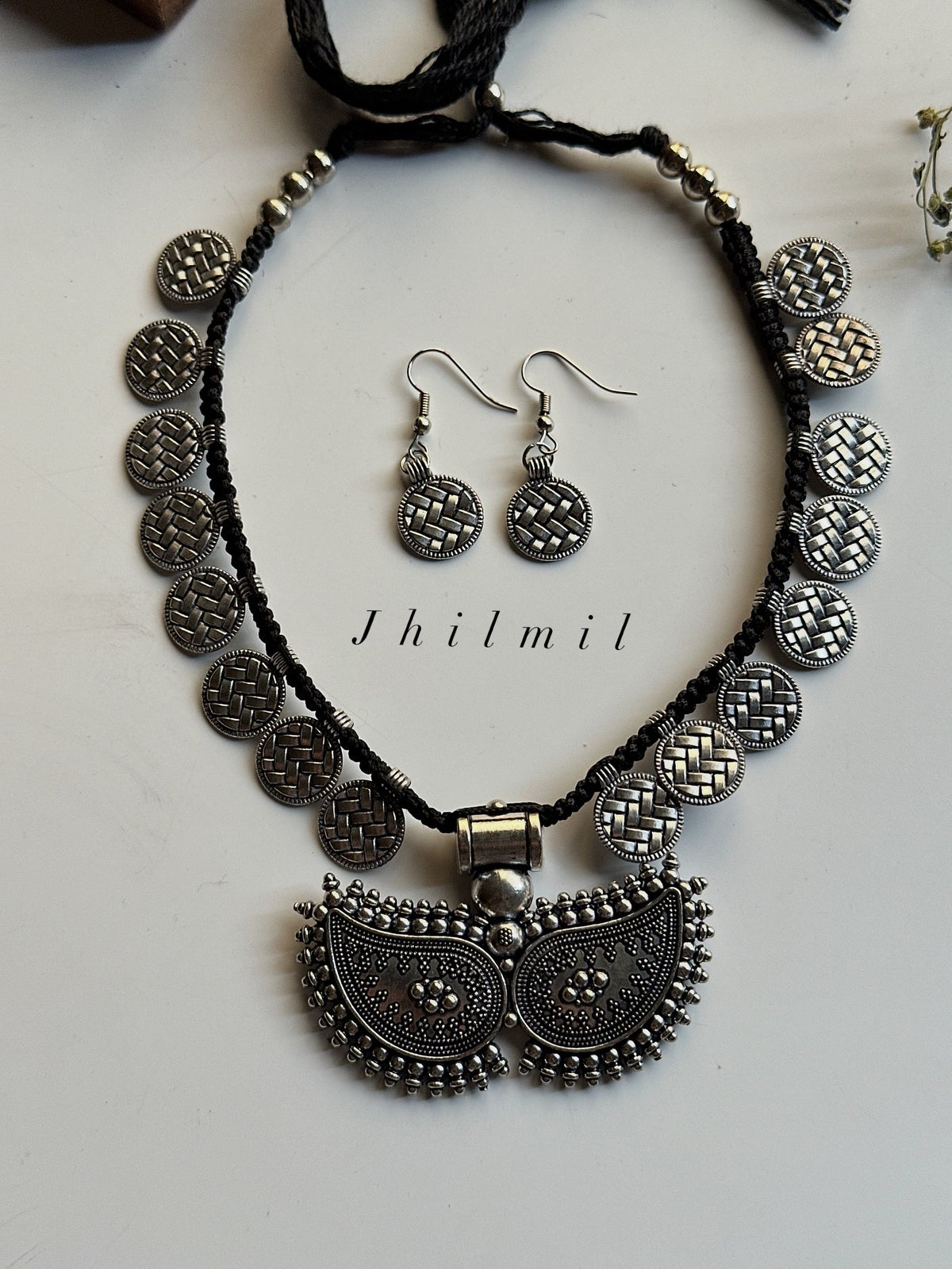Keri Choker