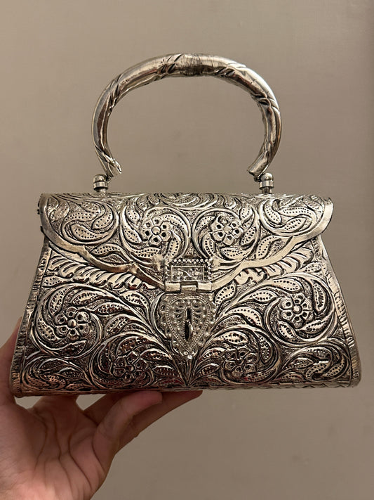 Rajasthani Metal Clutch Design 4