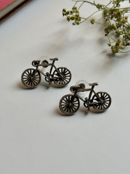 Cycle Studs