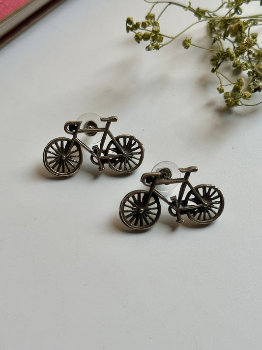 Cycle Studs