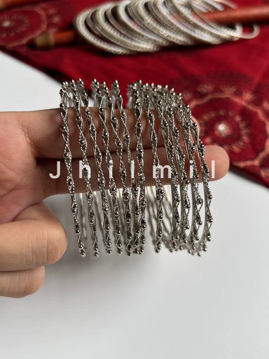 Silver Zig Zag Dotted Bangles