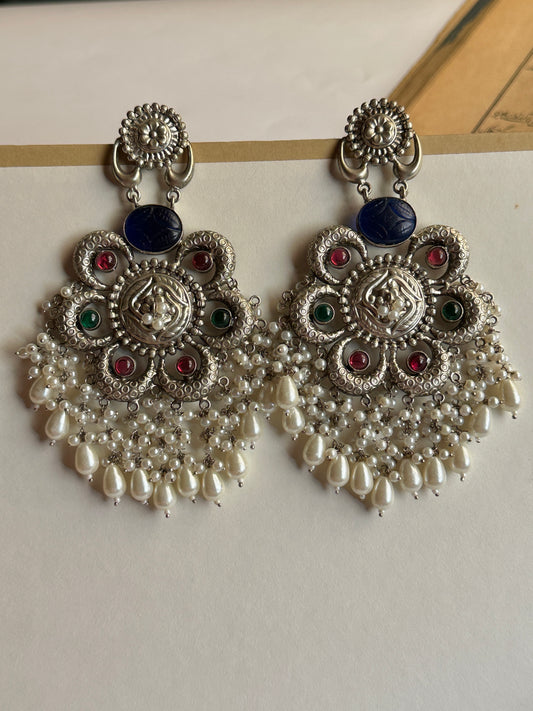 Gul Danglers