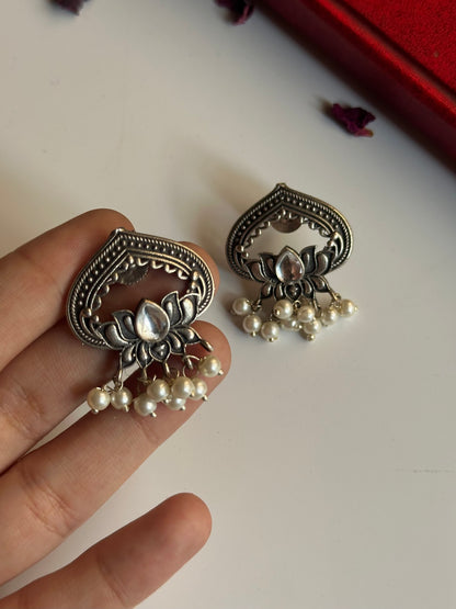 Lotus Paan Studs