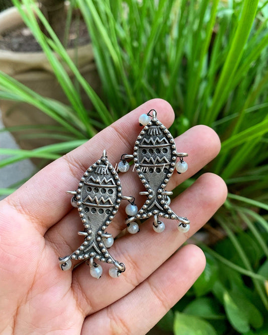 Fish studs
