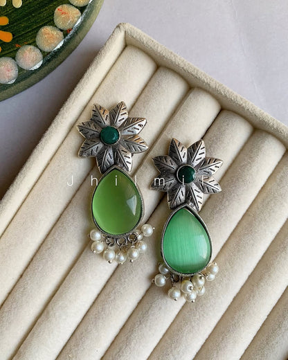 Flower stone drop Ear candy