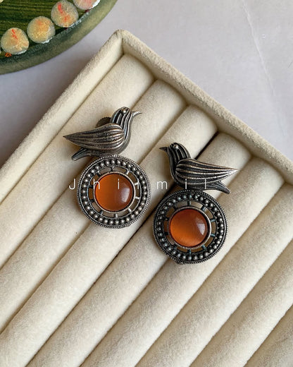 Bird Motif Circled Ear candy