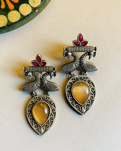 Peacock motif stone drop Ear candy