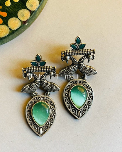 Peacock motif stone drop Ear candy