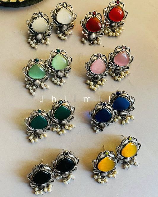 Vase ear candy