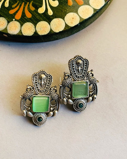 Nigar Ear candy