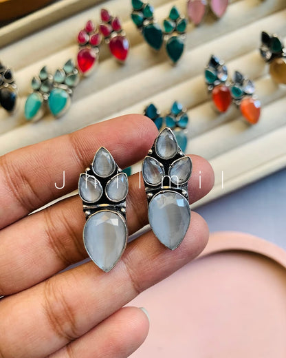 Mini Petal Ear candy