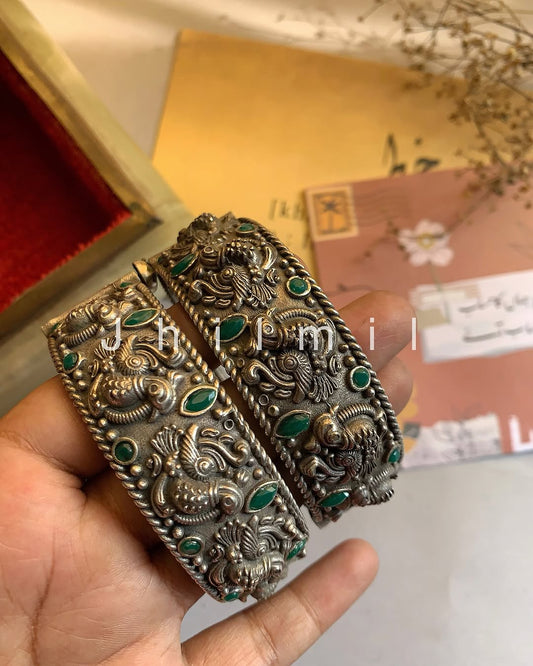 Peacock Carved Stoned Kara