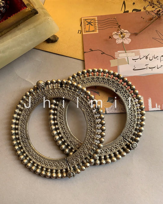 Rajasthani kolhapuri kara