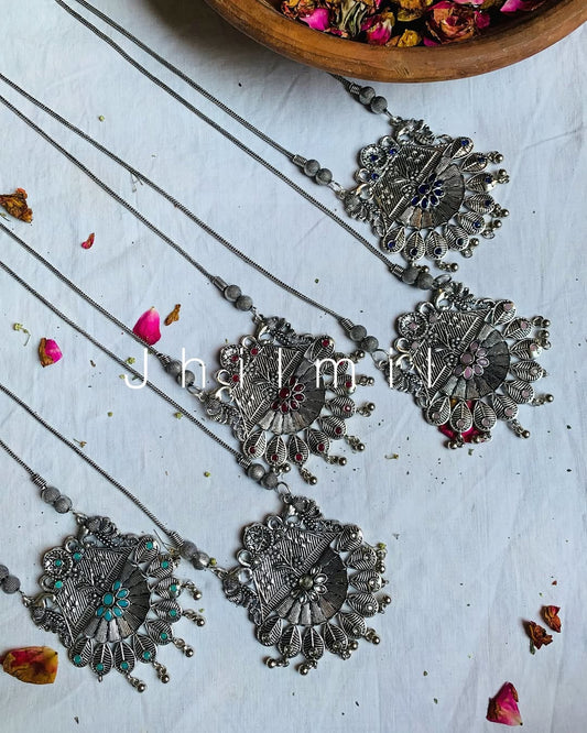 Floral Stone Motive Pendant Mala